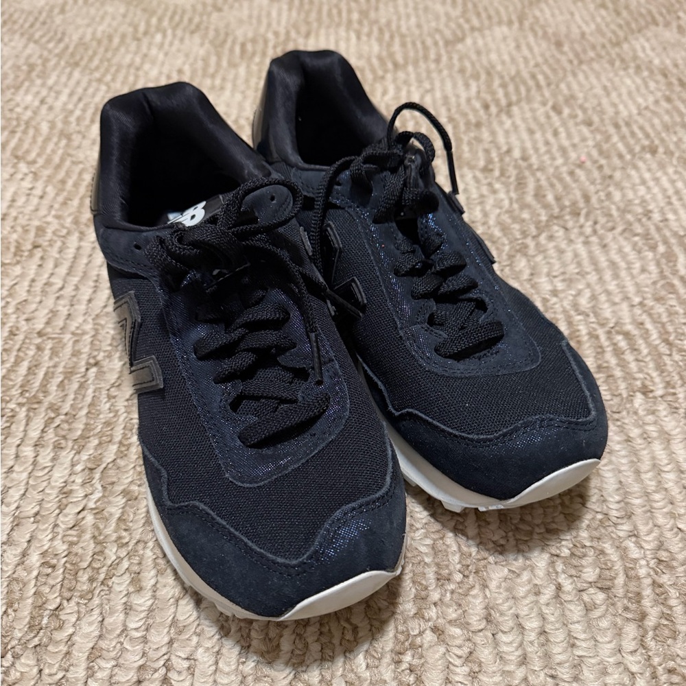 New Balance Black and White Women's Sneakers